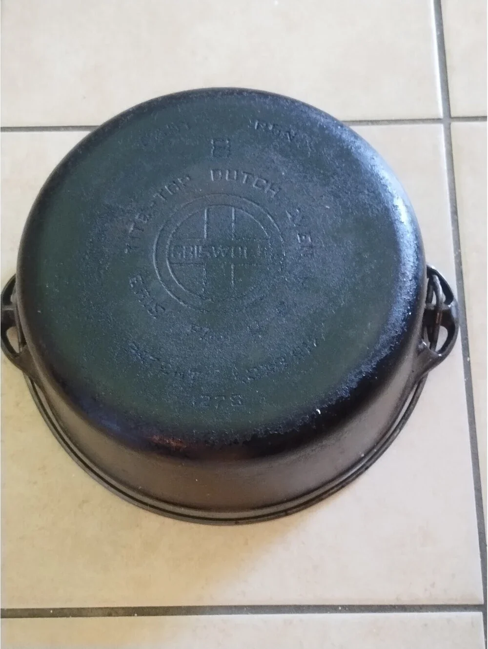Griswold # 8 Tite Top Dutch Oven 1278 Self Basting Lid Circa 1930